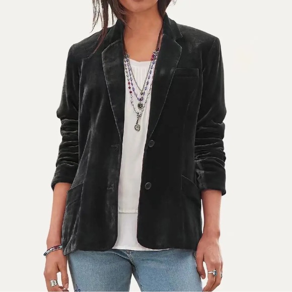 Women's Black Velvet Blazer - Picture 1 of 1